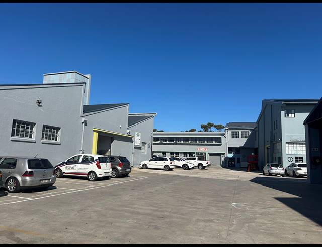 423M² BUILDING TO LET IN MAITLAND